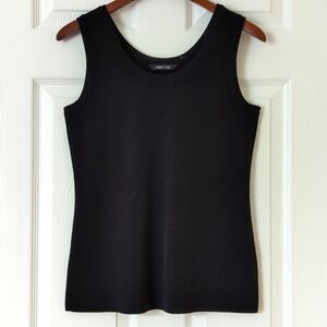 Misook Classic Silky Knit Lightweight Scoop Neck Wide Strap Tank Top Black Small